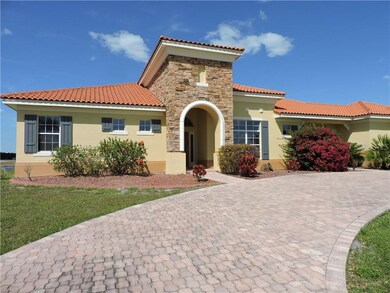 5218 Lake Toscana Dr, Wimauma, FL 33598 - photo 2