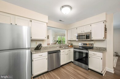 220 Windsor Ct unit 220, Glen Mills, PA 19342 - photo 6