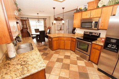 3384 Holt Cir, Pensacola, FL 32526 - photo 7