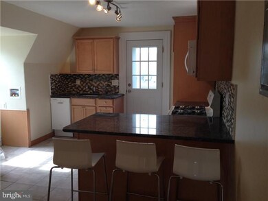 100 Grandview Rd unit 3, Ardmore, PA 19003 - photo 2