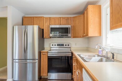 14-Kitchen (3 of 5)
