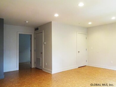 423 Madison Ave unit 3, Albany, NY 12210 - photo 6