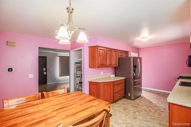 2405 Elmcrest Rd, Sterling Heights, MI 48310 - photo 6