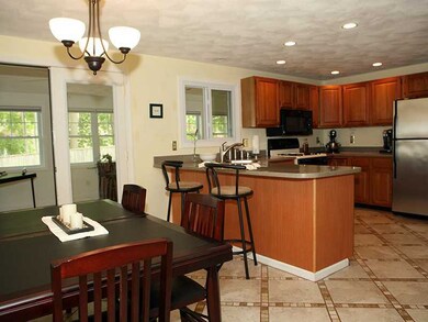 74 Massasoit Ave, Barrington, RI 02806 - photo 7