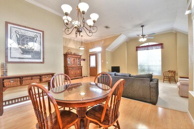 7927 Hidden Oaks Ln, Houston, TX 77095 - photo 5