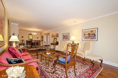 9240 Gross Point Rd unit 107C, Skokie, IL 60077 - photo 3