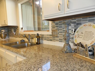 1363 N Modoc Ave, Medford, OR 97504 - photo 5