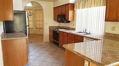 228 W Vera Ln unit II, Tempe, AZ 85284 - photo 2