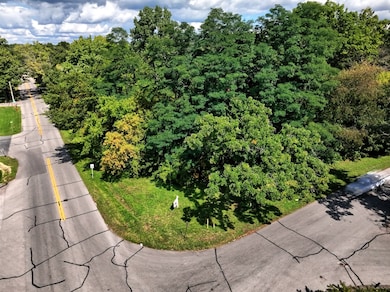 9367 Clover Rd, Bloomfield, WI 53128 - photo 2