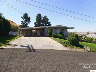 324 Jefferson St, Asotin, WA 99402 - photo 2