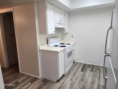 4809 S La Rosa Dr unit A, Tempe, AZ 85282 - photo 2