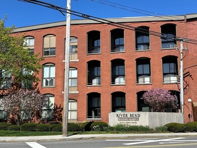 96 Old Colony Ave unit 215, East Taunton, MA 02718 - photo 2