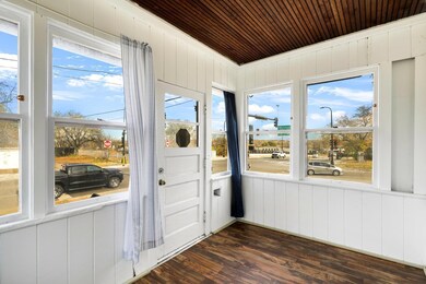 415 Dowling Avenue N, Minneapolis-02.jpg