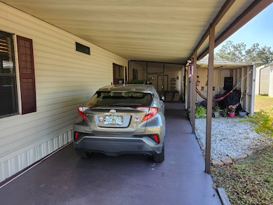 10825 Chanda Loop, Riverview, FL 33569 - photo 4