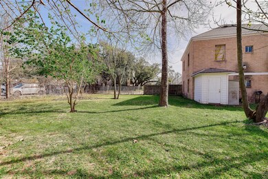 519 Northwood St, Houston, TX 77009 - photo 2