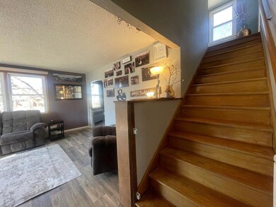 23 S Elm St, La Crescent, MN 55947 - photo 7