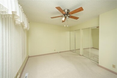 4553 Jonathan Ln NW, Cedar Rapids, IA 52405 - photo 7