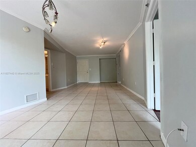Living / Dining Area