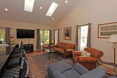 9 Connemara Ct, Saratoga Springs, NY 12866 - photo 3