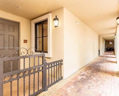 2925 NW 126th Ave unit 2221, Sunrise, FL 33323 - photo 2