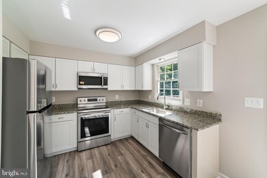 6052 Pilgrims Rest Rd, Broad Run, VA 20137 - photo 7