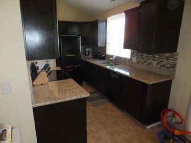 1126 E Wickieup Ln, Phoenix, AZ 85024 - photo 5