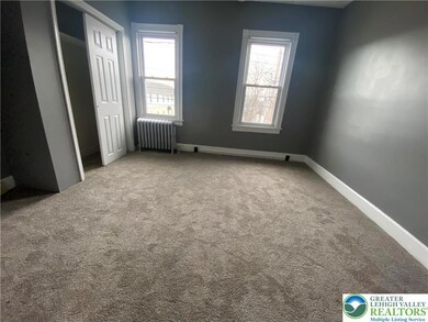 122 S Spruce St, Nazareth, PA 18064 - photo 7