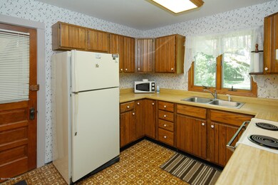 14249 Eden St, Marshall, MI 49068 - photo 4