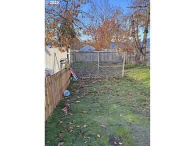 0 S B St unit 488241963, Springfield, OR 97478 - photo 4