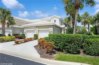 4610 Hawks Nest Dr unit 104, Naples, FL 34114 - photo 2