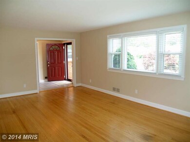3329 Kaywood Dr, Falls Church, VA 22041 - photo 6