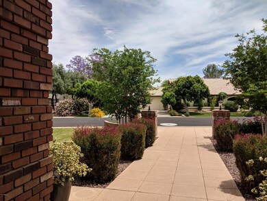 8602 S Willow Dr, Tempe, AZ 85284 - photo 3