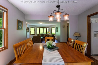 237 Cedar Dr, Teays Valley, WV 25560 - photo 5