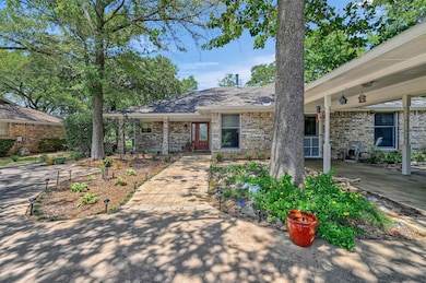 211 Modoc Trail, Gainesville, TX 76240 - photo 2