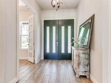 673 Barn Cir, Goldsby, OK 73093 - photo 6