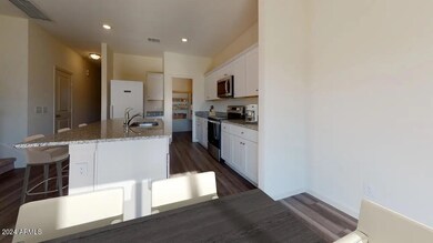Spectra - Dinning-Kitchen