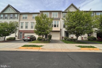 42590 Chisholm Dr, Broadlands, VA 20148 - photo 2