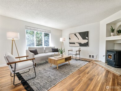 17120 Meadowdale Dr, Lynnwood, WA 98037 - photo 6