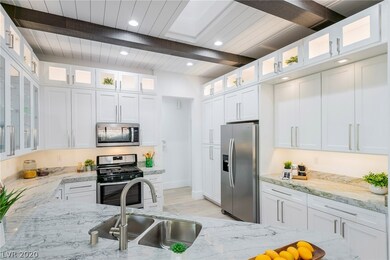 10404 Long Leaf Pl, Las Vegas, NV 89134