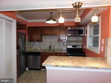 2115 Columbia Place, Hyattsville, MD 20785 - photo 4