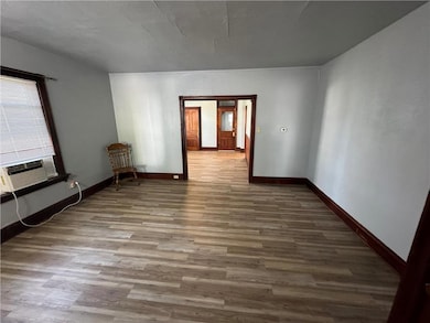 438 E Broad St unit A, Quakertown, PA 18951 - photo 4