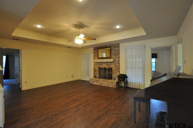 3105 Williamsburg Cir, Tyler, TX 75701 - photo 5