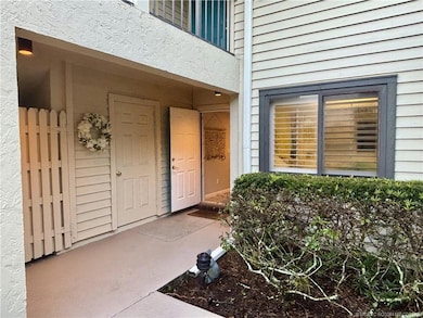 5152 SE Club Way unit 104, Stuart, FL 34997 - photo 2