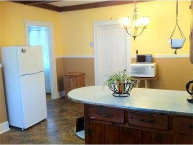 35 Park St, Turners Falls, MA 01376 - photo 7