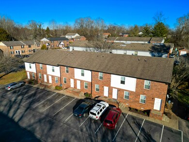 1660 Baltimore Dr unit 2, Clarksville, TN 37043 - photo 3