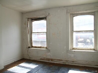 637 W Gordon St, Allentown, PA 18102 - photo 7