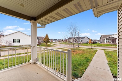 1572 Olde Brandy Ln, Davenport, IA 52807 - photo 3