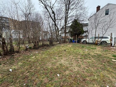 21 Hardenberg St, New Brunswick, NJ 08901 - photo 3