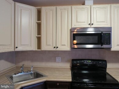 136 High St, Newtown, PA 18940 - photo 5