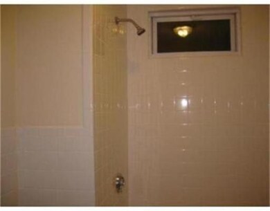 82 Grand St unit 1st Fl,Frnt, Lowell, MA 01851 - photo 3